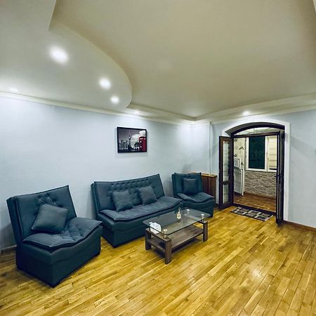 Classic Family Apart In The Center With 4 Rooms Tasjkent Eksteriør billede